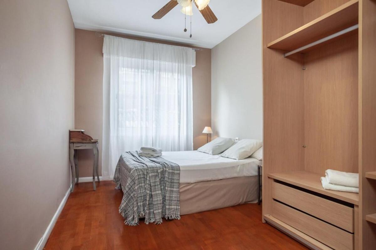 Next To Sagrada Familia 4-Bedroom Apartment Barcelona Exterior foto